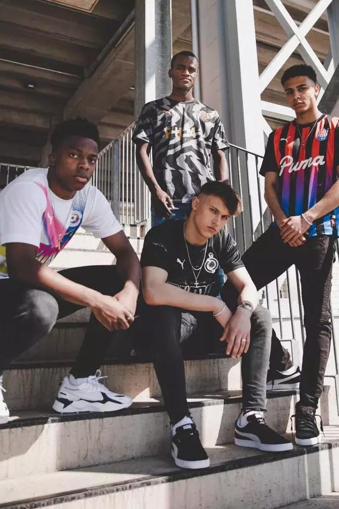 从未转会的足球,足球正在淡出人们的视野