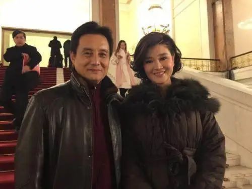 王伯昭被张卫健谢霆锋打片段,张卫健谢霆锋去医院看王伯昭了吗