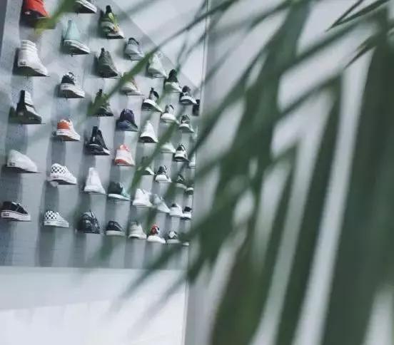 上海哪里可以买新款鞋,在哪里可以买便宜球鞋