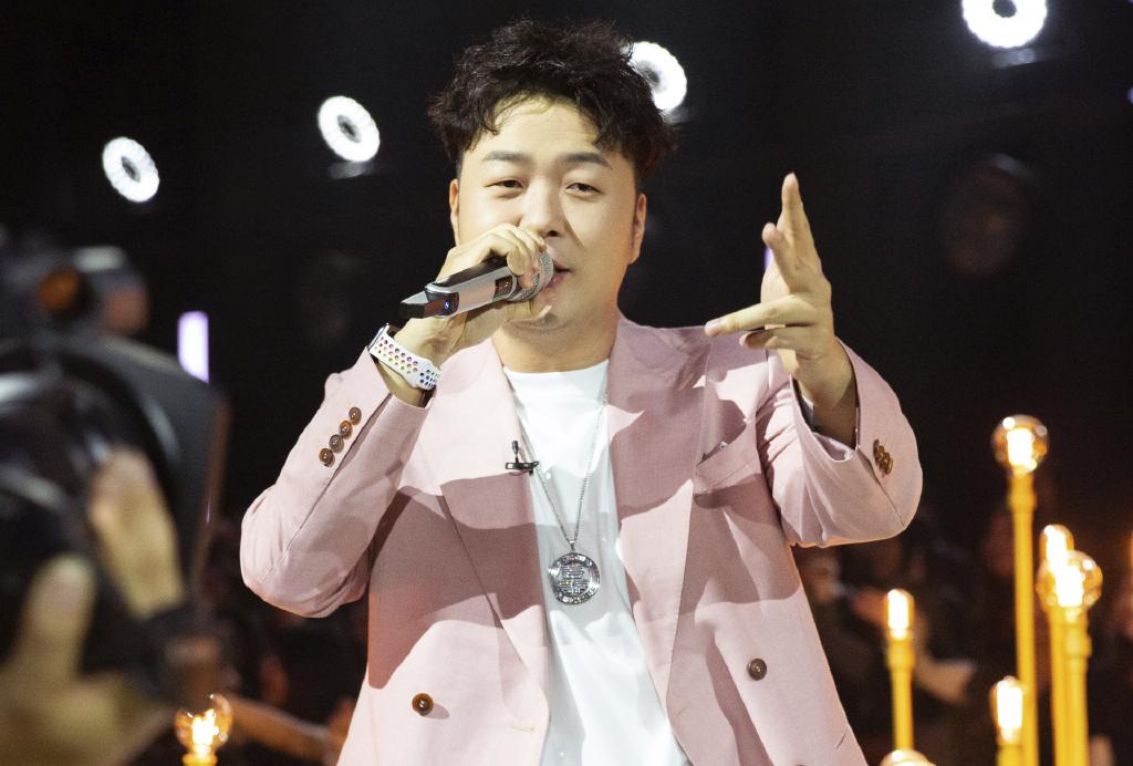 闪亮新主播吴昕,闪亮新主播杜海涛表演