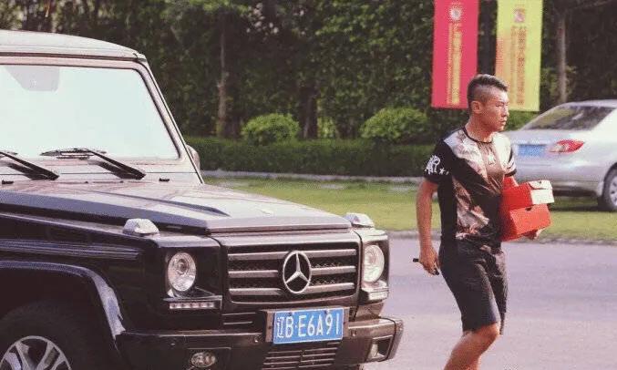 河南建业韩东事件,韩东君发飙现场