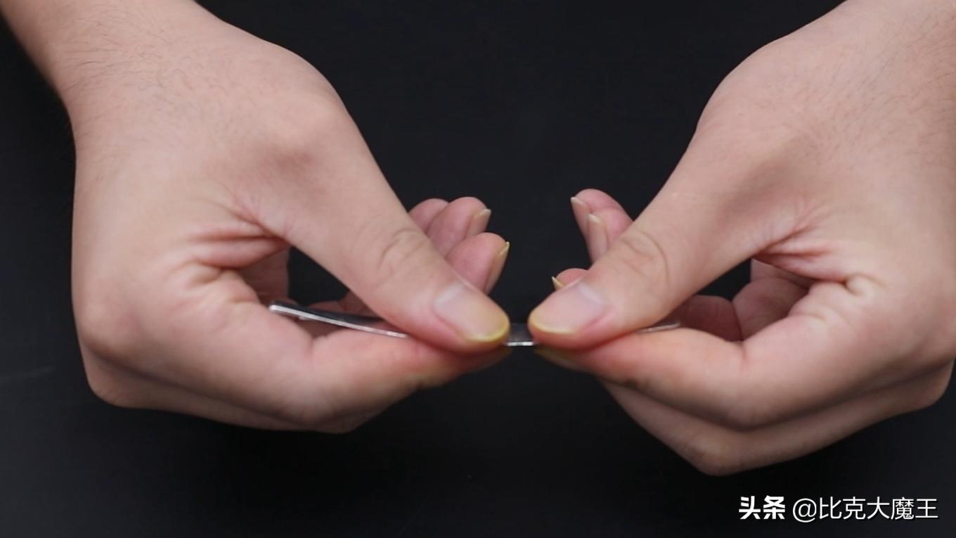 衣服拉链坏了如何修复图解,衣服拉链坏了不用花钱修教你一招