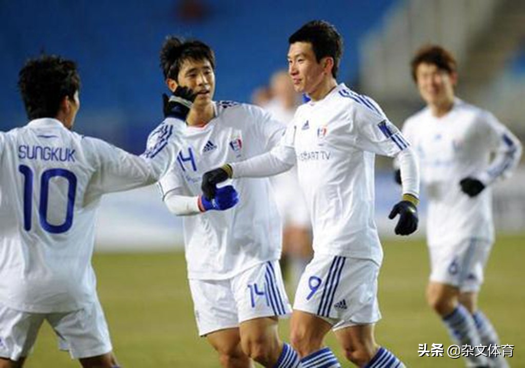 身高1米89的国足悍将!为何选择前往韩国踢球?在国内无球可踢