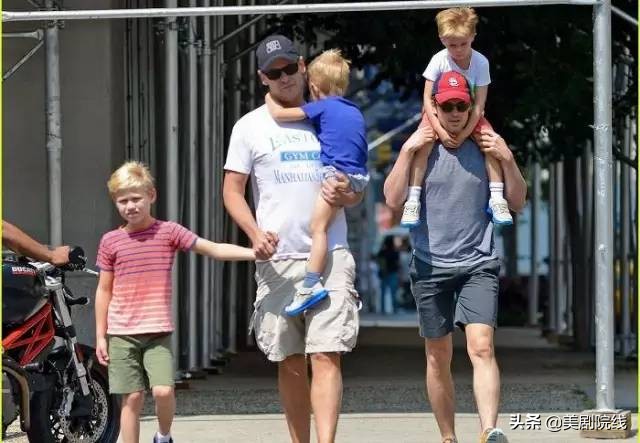 第一次被男生掐腰什么感觉,第一次被男生搂腰