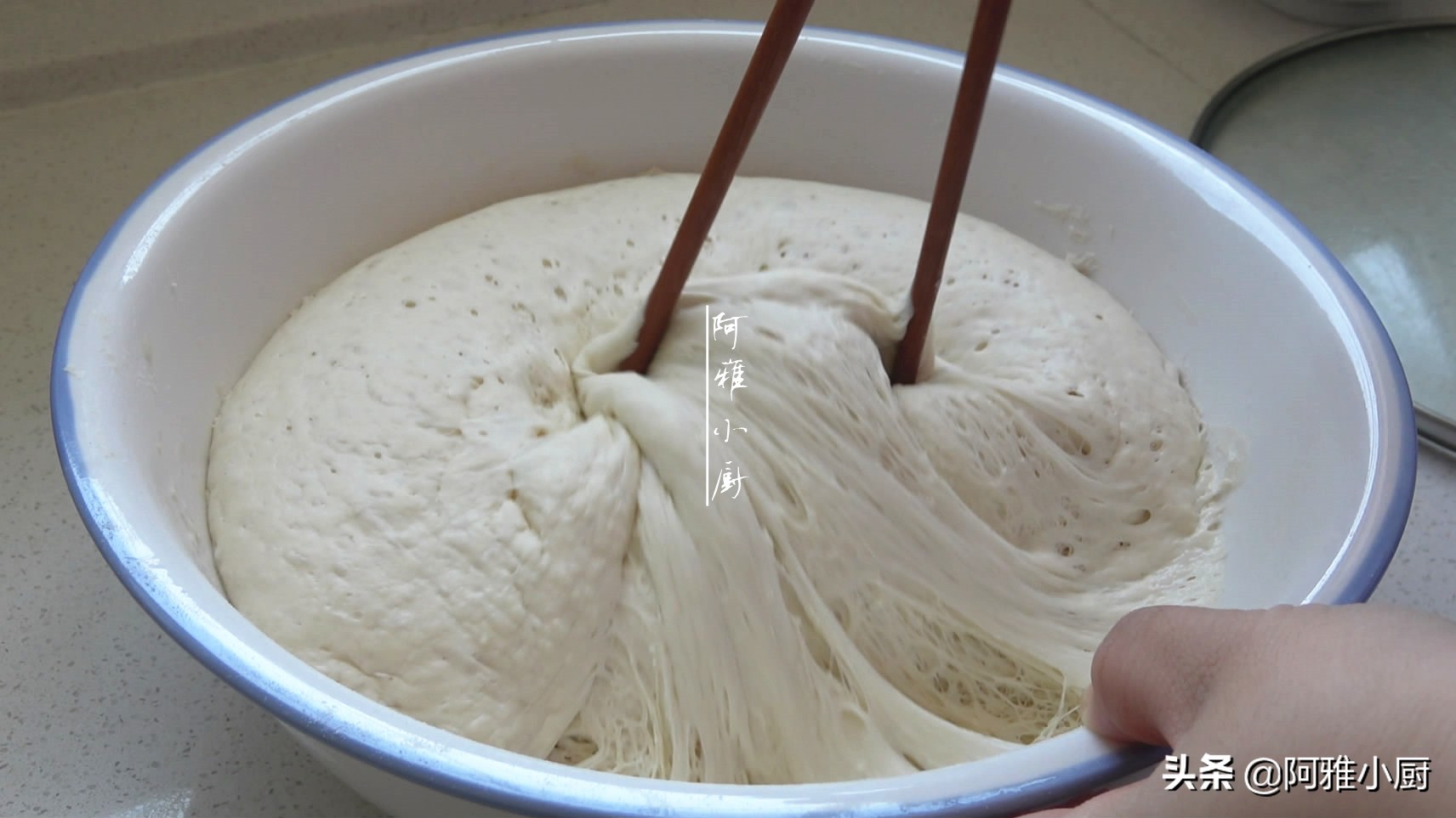 不用酵母的超蓬松又软的烙饼,家常烙饼最神奇的做法