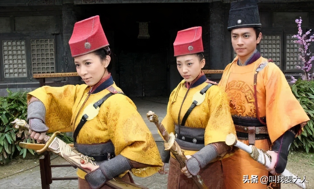 佘诗曼单亲家庭,佘诗曼为什么一直单身