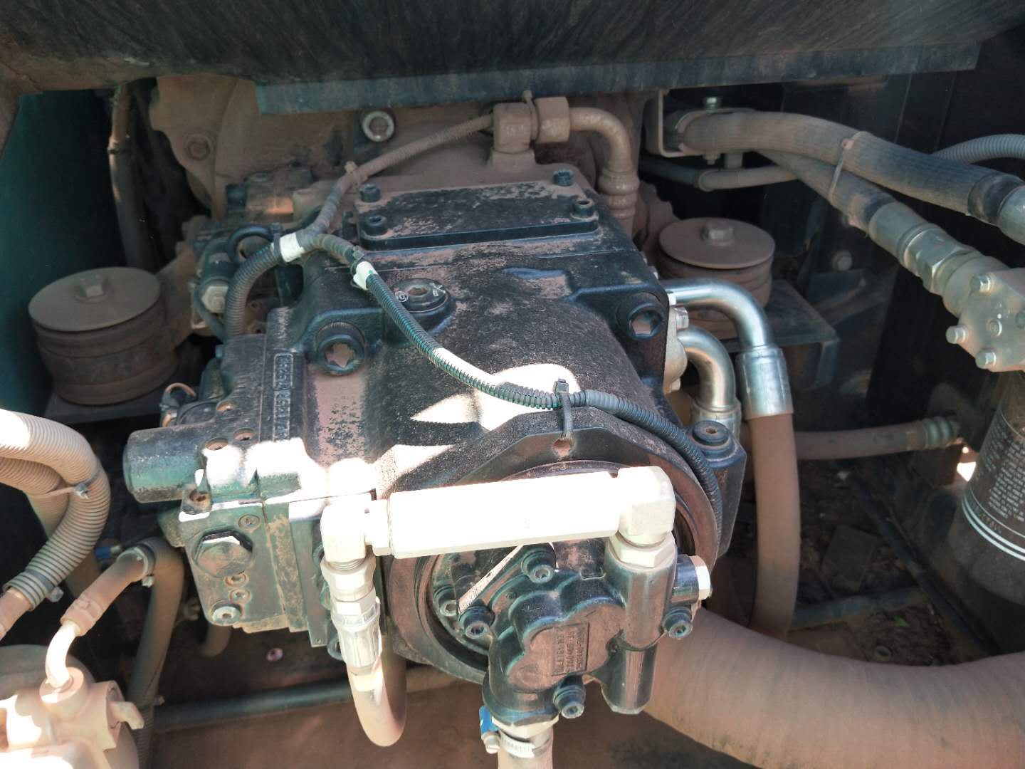 挖掘机神钢60-10,神钢挖机210-10配件