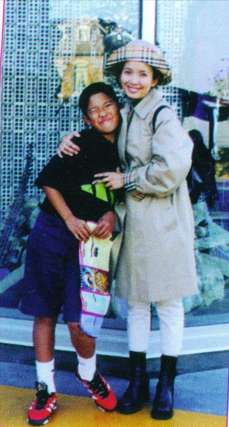 61岁的吕丽萍：嫁过3个男人，离过2次婚，提起张丰毅感到后悔