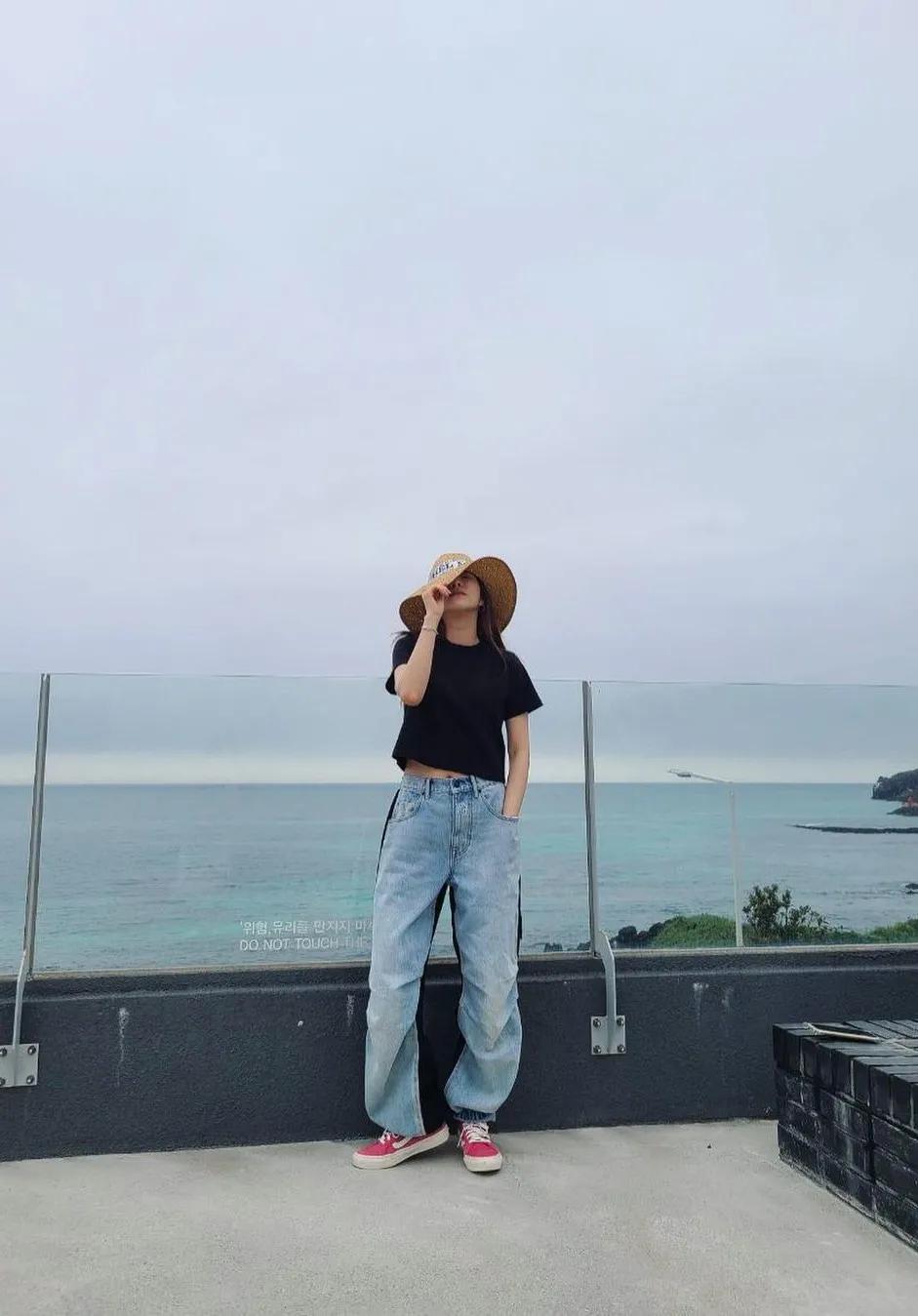 求jennie同款衣服,jennie无帽卫衣