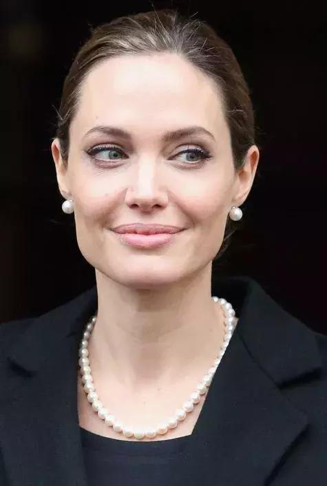 最流行的项链是哪几款,今年最火的项链秋冬