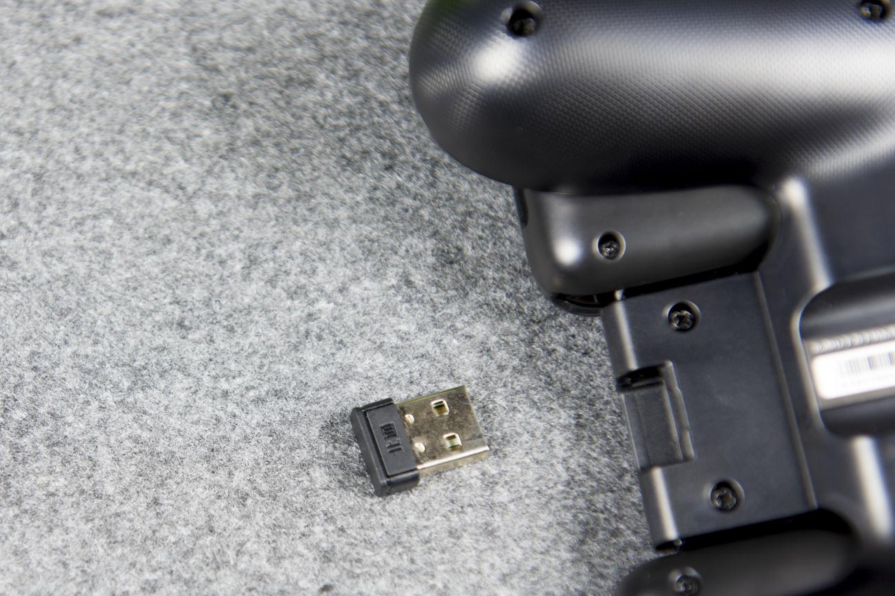 用了三年的荣耀30pro,荣耀北通h2游戏手柄