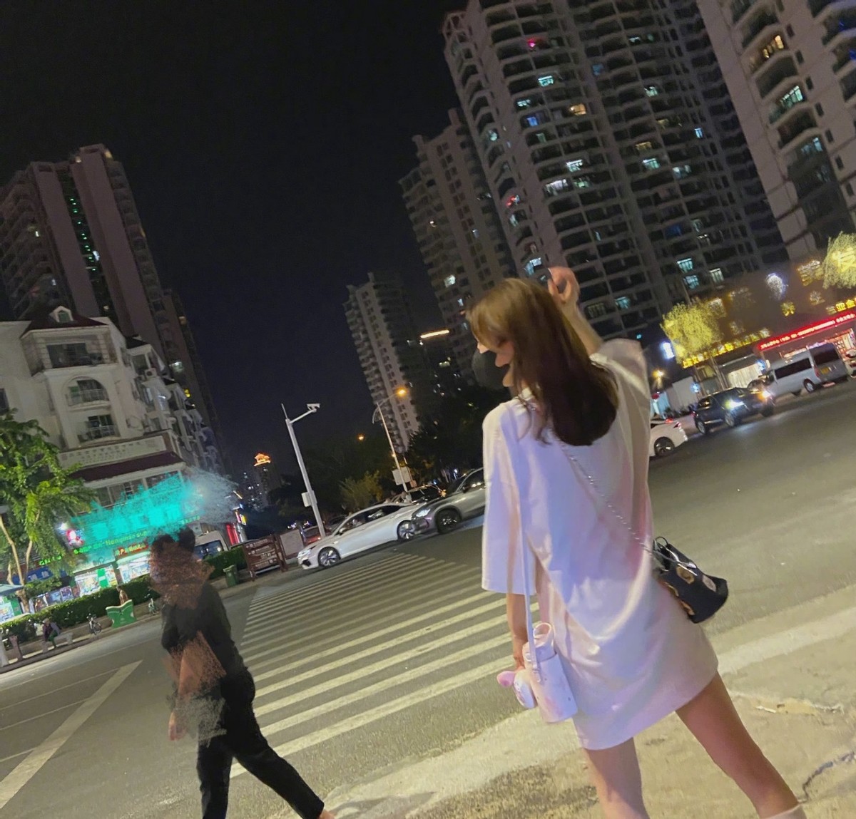 秦岚三亚t恤,秦岚海滩照片