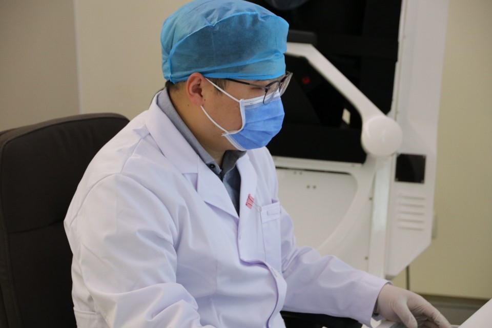 一个医生治疗几个科的病,一个科室病人出现多种疾病怎么办