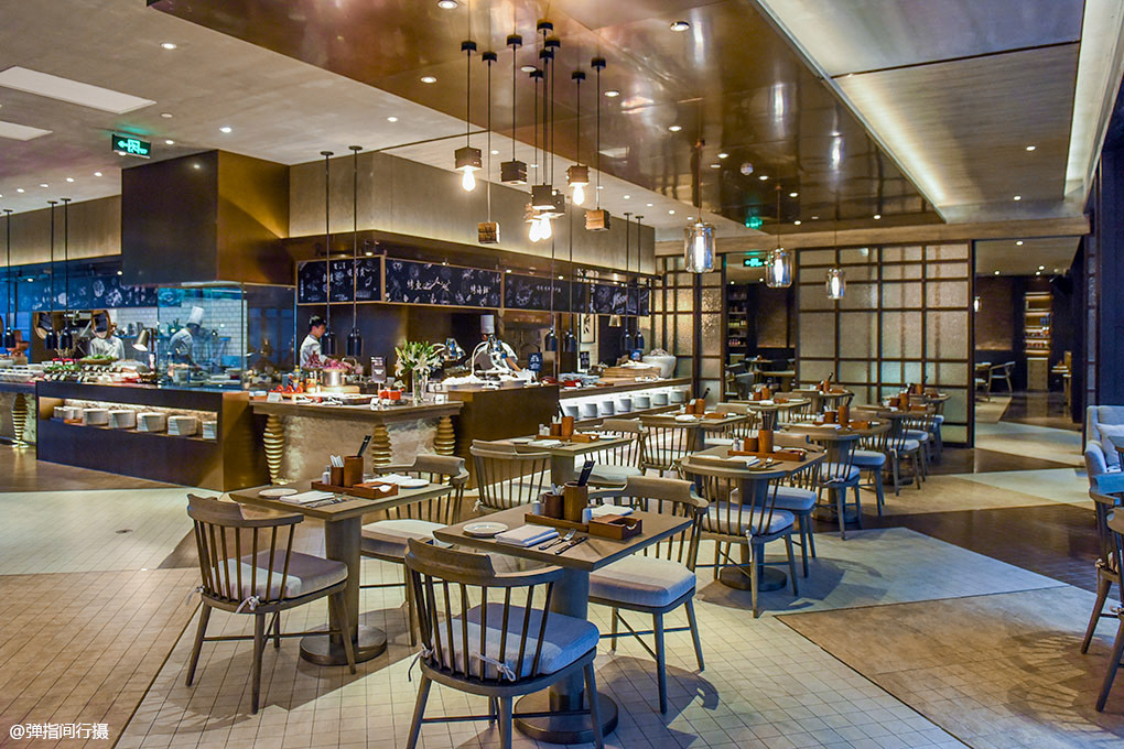 度假从候机开始，这间开在机场里的酒店，既安逸又不会误机