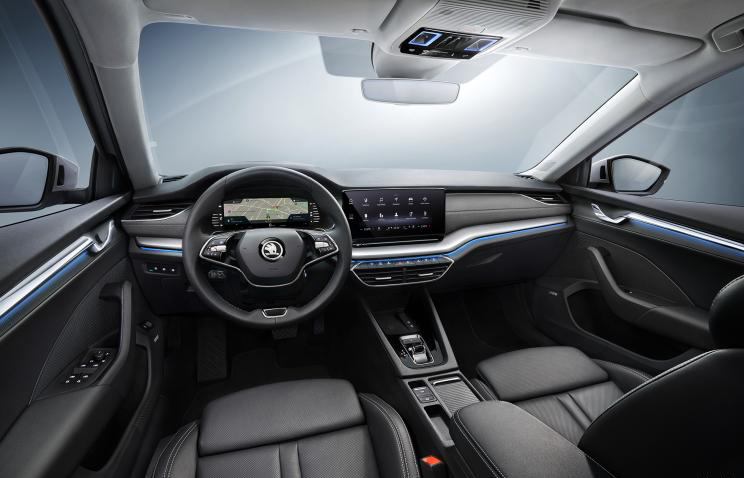 全新斯柯达明锐实车亮相,斯柯达明锐新款尾标