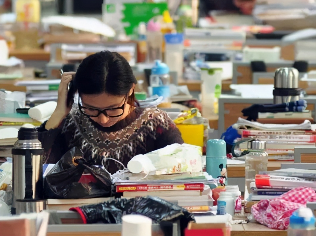 高二孩子对学习松懈怎么办,高二家长如何帮孩子提高成绩