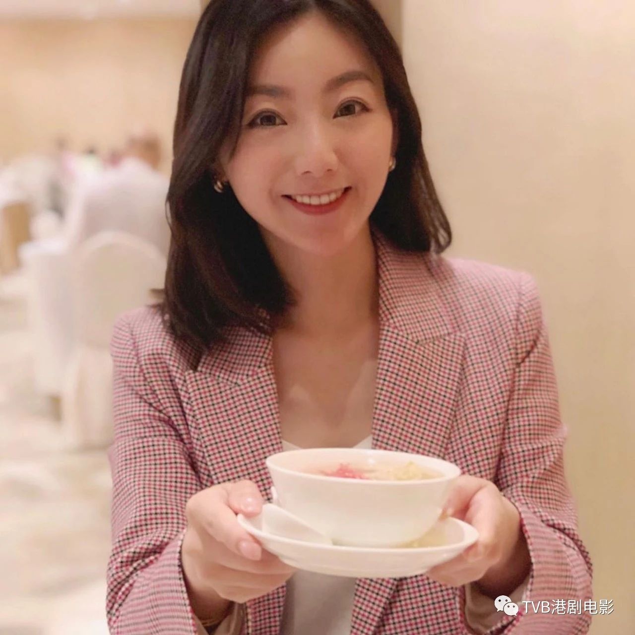 香港新闻主持人周嘉仪,新闻主播周嘉仪