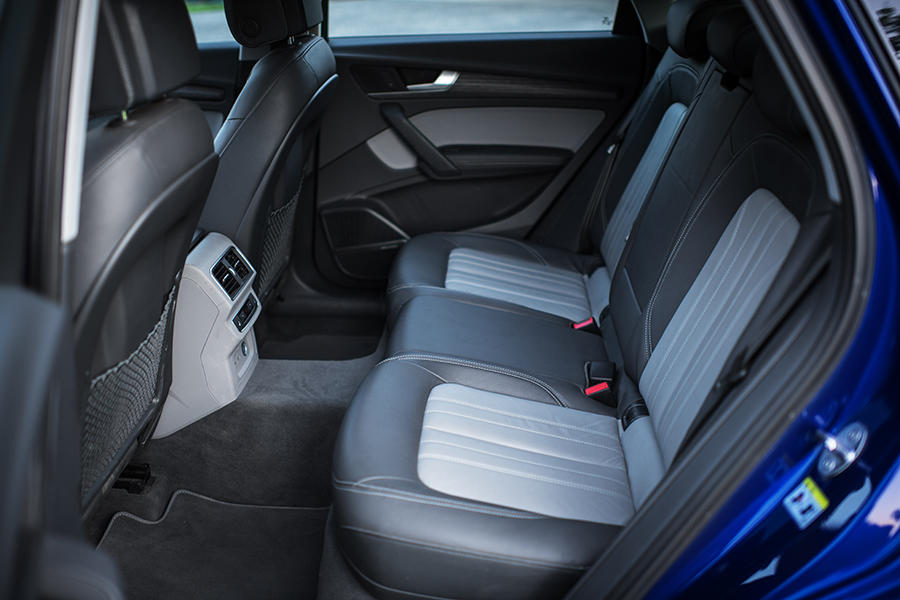 车主吐槽奥迪a4l味道大,车主评价奥迪a4l40豪华动感