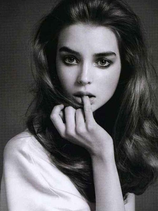 卡门：“时尚老妖精”，2次破产3次离婚，89岁的时尚的宠儿