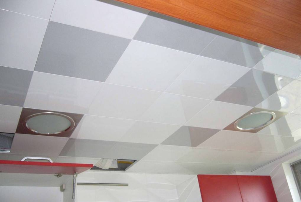 石膏板吊顶与铝扣板吊顶价格比较,铝扣板吊顶和石膏板吊顶价格对比
