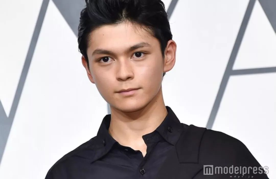 不靠明星爸妈，10位让人感受不到父母光环的日本星二代