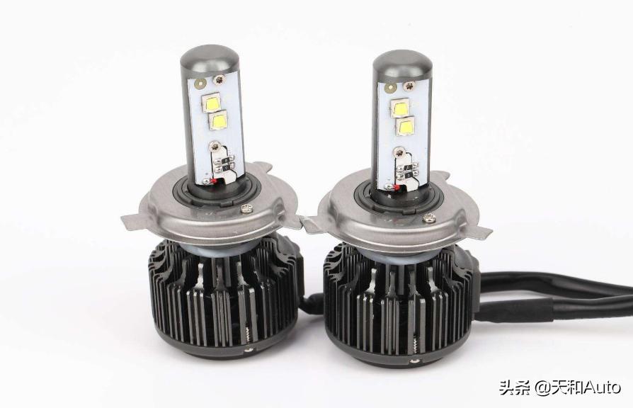 汽车大灯对驾驶者的重要性,汽车激光大灯对眼睛有害吗