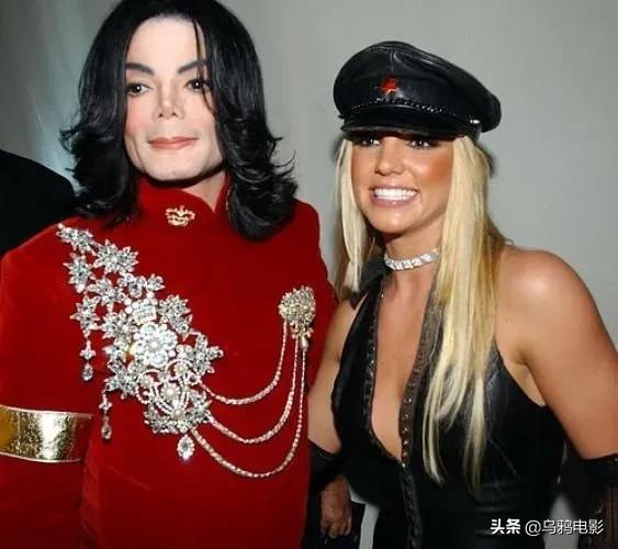 13年首曝光！被亲爹无死角监视、灌药、绝育，毁掉一个巨星多容易