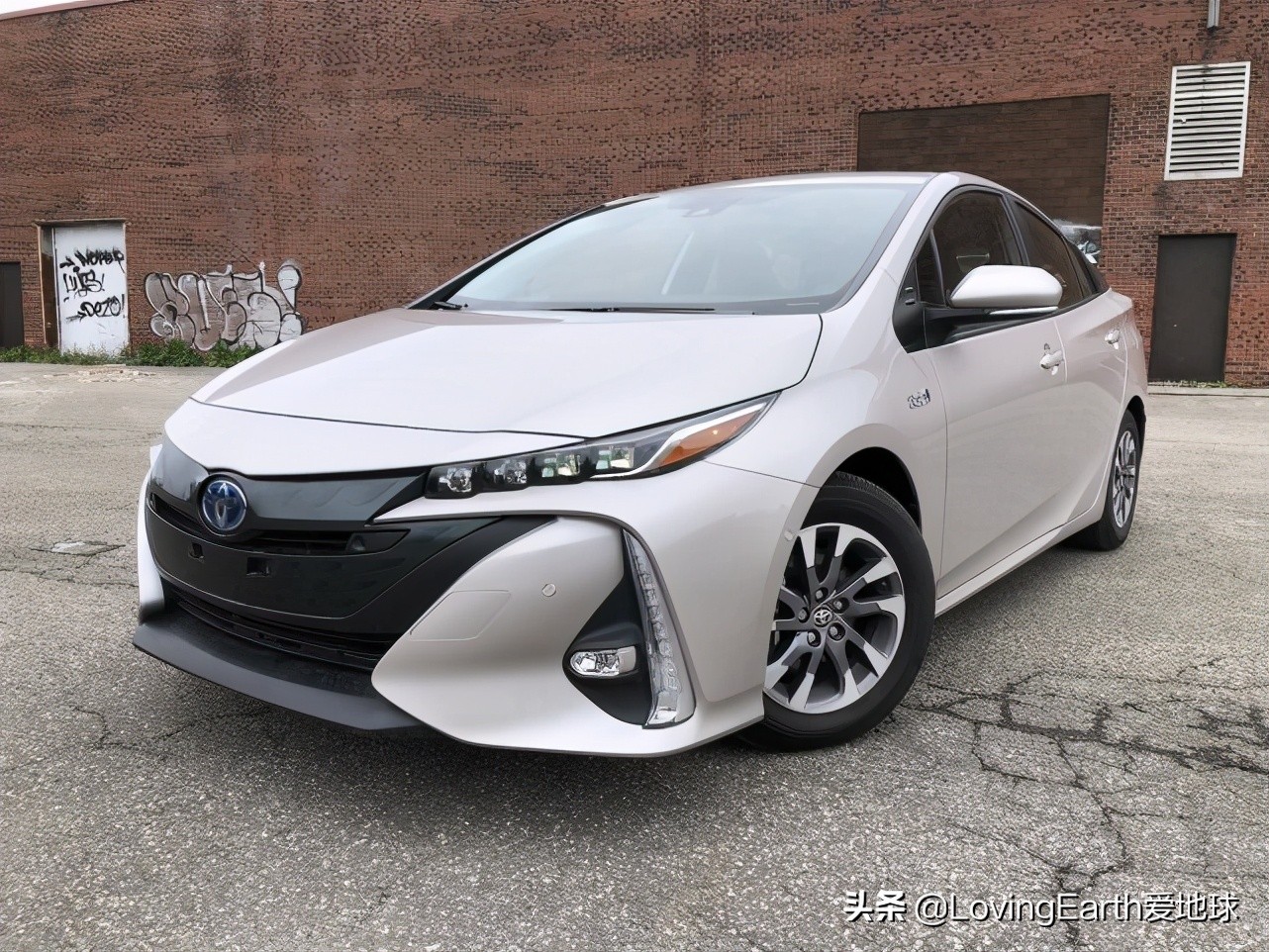 丰田普锐斯prime,2021年丰田普锐斯prius