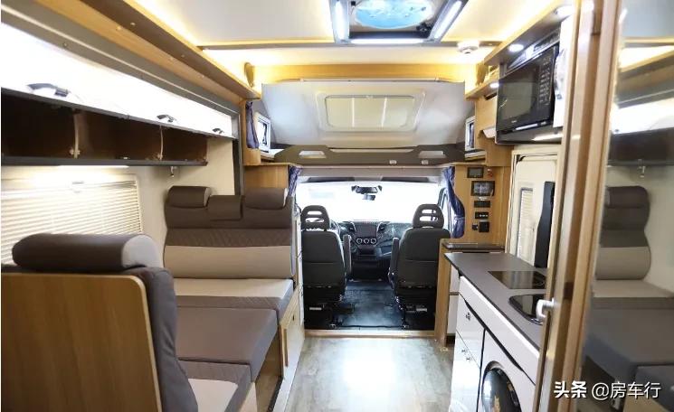 进口依维柯69.99W起，双拓展+全铝车身，云游新车也太香了