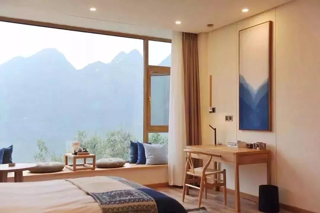 慢综艺之光拒绝剧本测评数十家“顶级”民宿，第一期就是浮云牧场