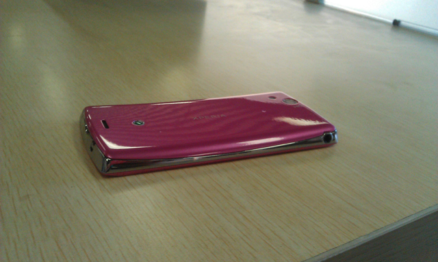 第一款不可拆卸的安卓手机,安卓历史最美手机