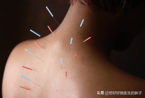 骨刺吃什么药可以抑制骨刺的生长,长骨刺独家药方喝四天就能止痛