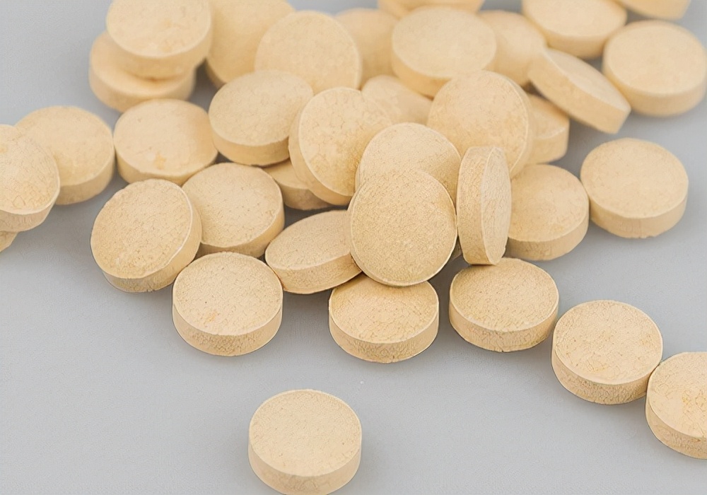 狗狗呕吐怎么及时治疗,狗狗呕吐怎么办别慌教你轻松解决