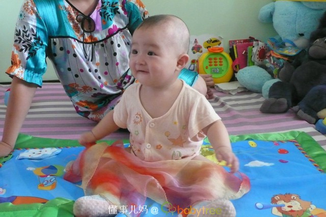 北京妈妈：交上万块钱，我家孩子在早教机构听八国语言、摸鸭子