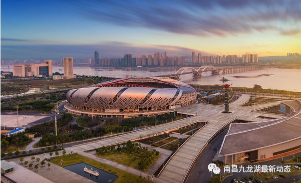 九龙湖：南昌国体中心社会足球场焕然一新