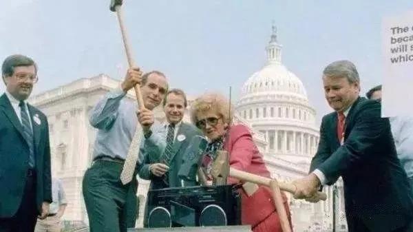 日本低欲望社会什么时候形成,日本低欲望社会的根本原因