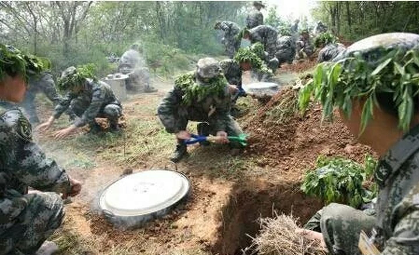 野外生存无烟灶的要点,野外生存简易炉灶