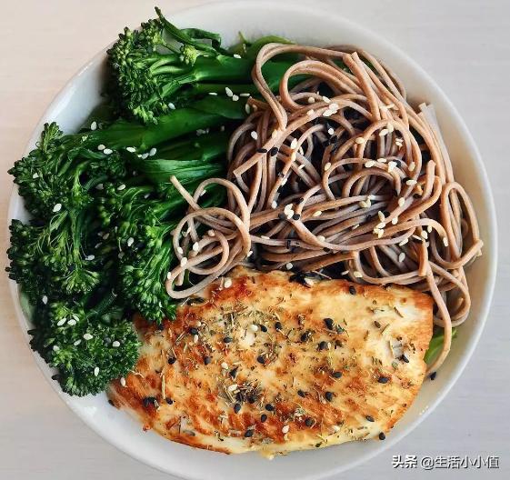 胖丫卖假药被判三年,胖丫涉嫌生产销售假药被判三年