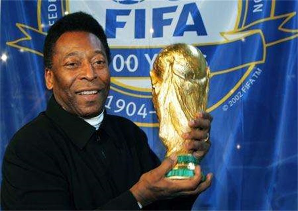 罗纳尔多和贝利谁技术好,罗纳尔多巅峰期与贝利哪个强