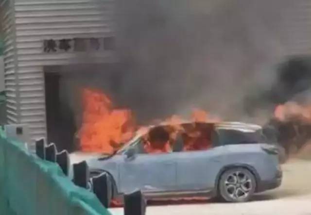 iphone冻关机怎么办,iphone为什么到了冬天意外关机