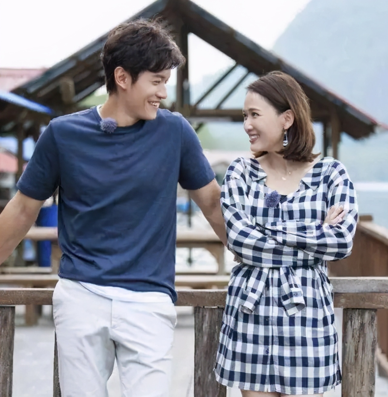 娱乐圈教科书级别的吻戏,娱乐圈爱情小说实体书