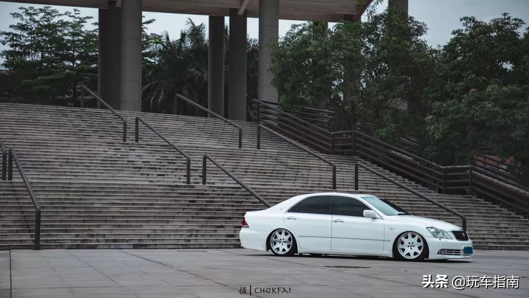 12代皇冠经典改装翻新修复,12代皇冠经典改法