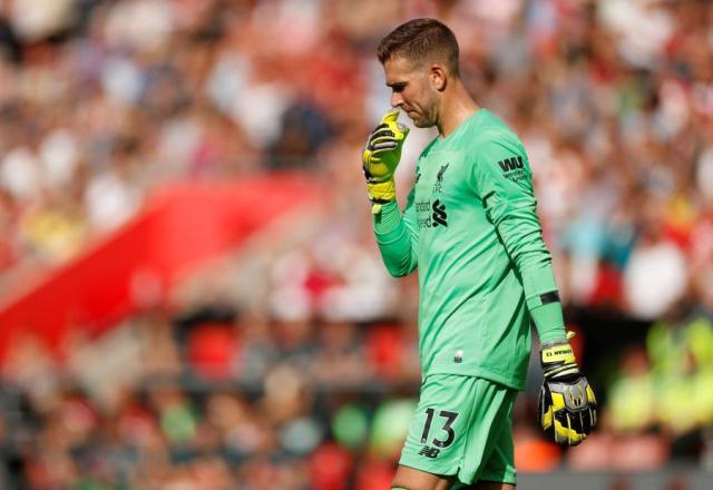 利物浦防线阵容,利物浦防线晃倒范戴克