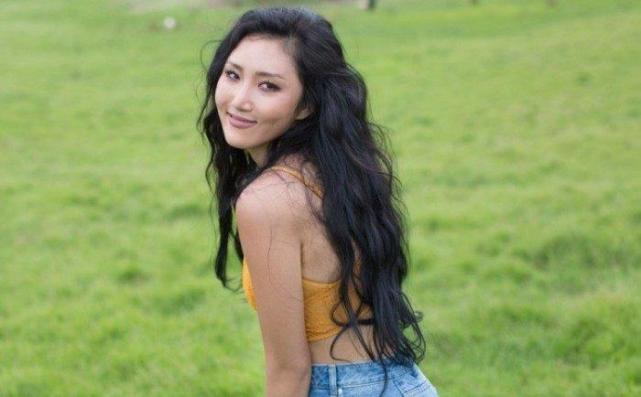 韩国最火女团金智妮朴彩英,韩国女团金智妮马甲线