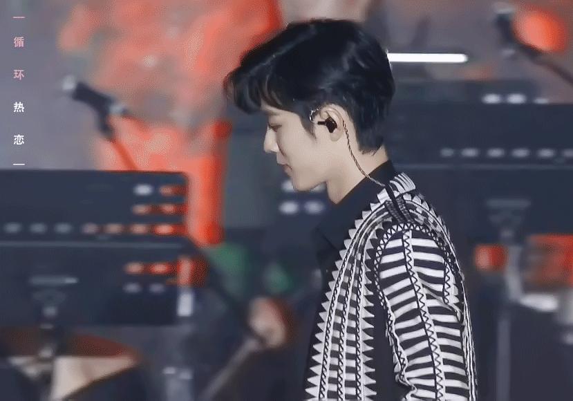 南唱泰见神奇影子，“冰冷的恨意”喜添新成员，粉丝：蓝大又是你