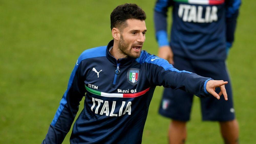 意大利国家队球衣上海哪里有卖,意大利和西班牙谁穿白色球衣