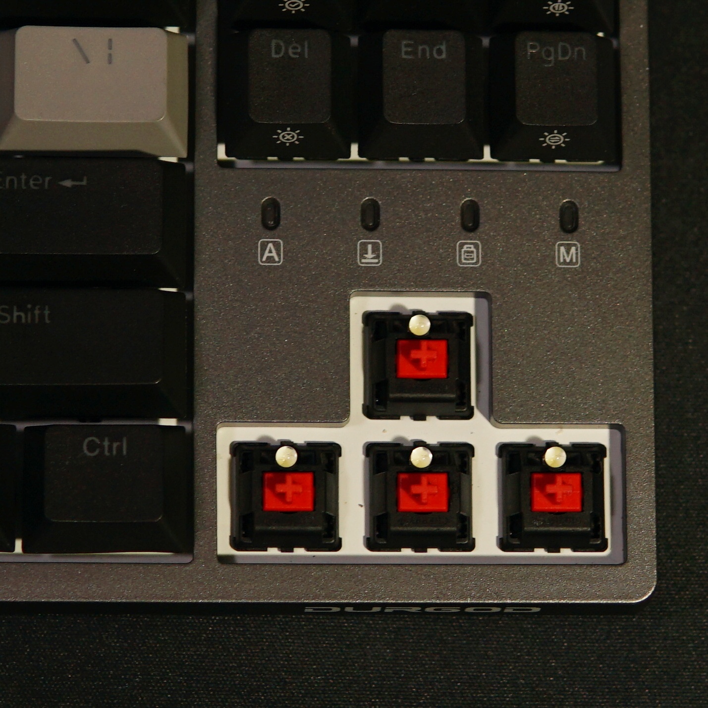 durgod杜伽k320机械键盘拆解,杜伽键盘k320什么轴好