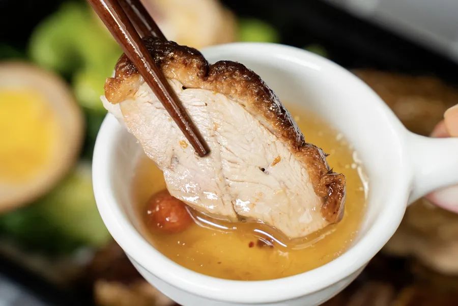 魔都粉鸭哪家好吃,烧鸭油鸡饭哪个好吃