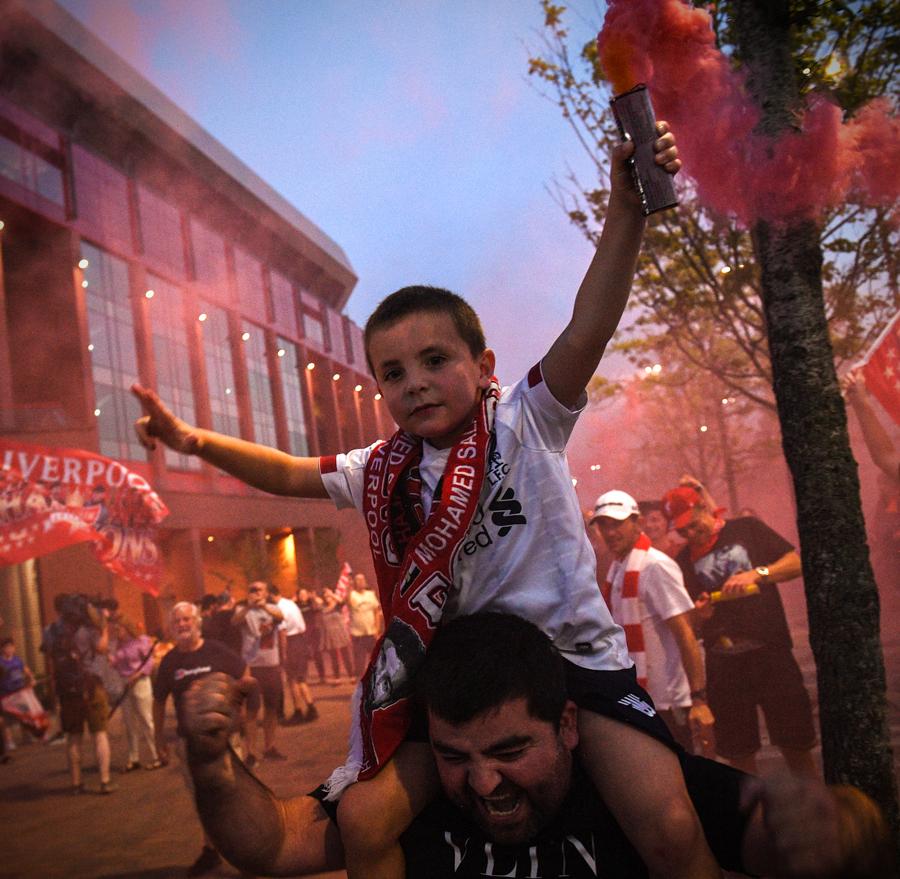 英超比赛球迷骂什么,英超比赛观众对骂