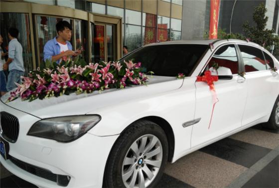 开宝马2系敞篷车主真实感受,私家车跑婚庆赚钱吗